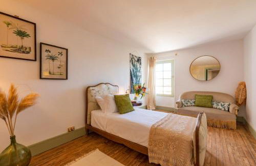 CHAMPAGNE HOUSE- Oasis de luxe & de charme - coeur de ville - 10-12 pers - piscine, cuisine d'été, patio, bar & piano - Photo 65