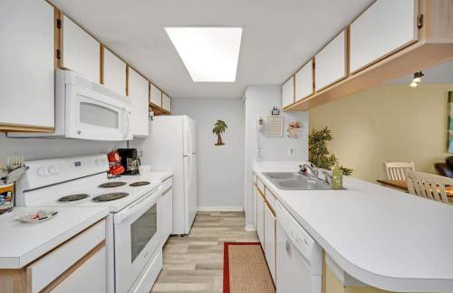 Beautiful Royal Palm Bay Condo near Disney - Foto 13