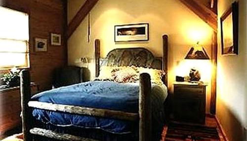 Remote Six-Bedroom Lodge for Rent near the Chico Hot Springs, Montana - Photo 4