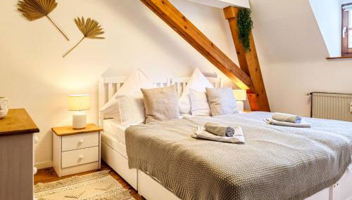 ROMANTIC-Apartment - Altbauflair mit Dachterrasse & Waldblick, Maisonette, 80m2 - Foto 4, towels