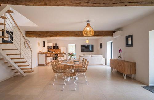 Grange de Clyna-Piscine & Spa à 10 min du circuit - Foto 4