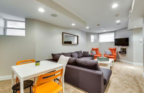 Garage Parking! Walk to Logan Square Station Plus Great Local Restaurants and Bars - Foto 3