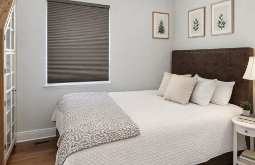 Spacious 5-Bedroom Retreat in Forest Park - Foto 18