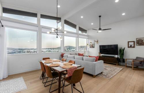 3BR Retreat with Heated Pool, BBQ and Mountain Views - Foto 41