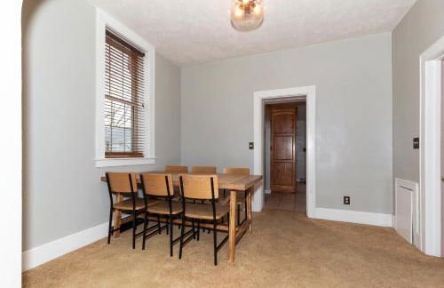 Charming School House with Large Pool - Foto 46