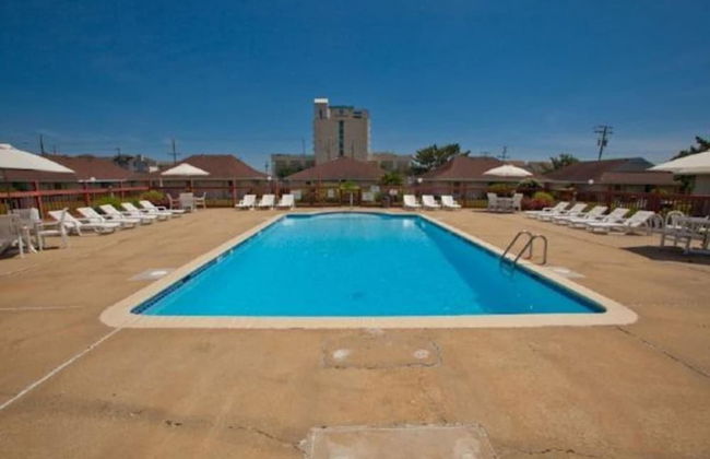 A Beach n Place - Pool Access 1 4 mi From Beach - Foto 10