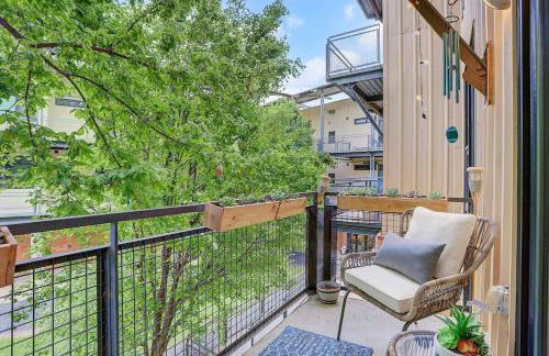 Lamar Treehouse - Photo 16