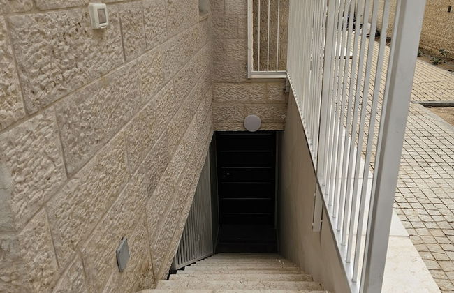 Luxury 1 BR Apartment Near the Dead Sea - Photo 22