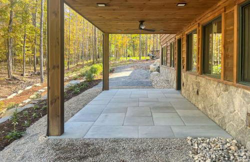 Riverfront Hideaway in Keene Walk to Town! - Foto 40