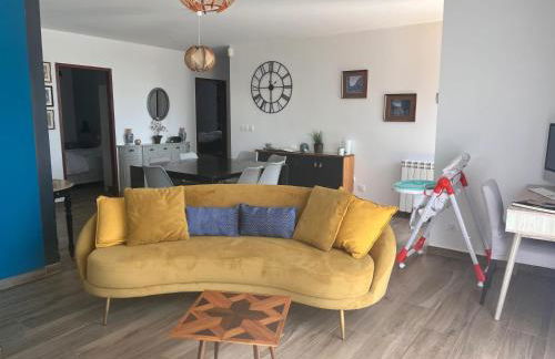 House with Garden in Bombarral - 100 m², Shared Pool - Photo 9