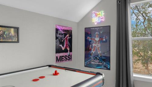 Large Luxury 4-BR Home EPIC GameRoom! Lighted Deck & Grill! - Foto 4, Game Room