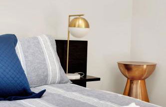 Stylish 3BR Retreat Close to Coast & Wineries - Foto 26