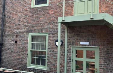 Magistrates Penthouse Suite - Town Centre Apartments with Spa - Foto 33