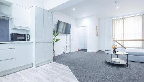 Sunrise Haven Sleeps 7 with Parking - Foto 4