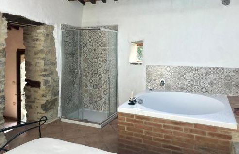 Awesome Apartment In Arcidosso - Foto 9