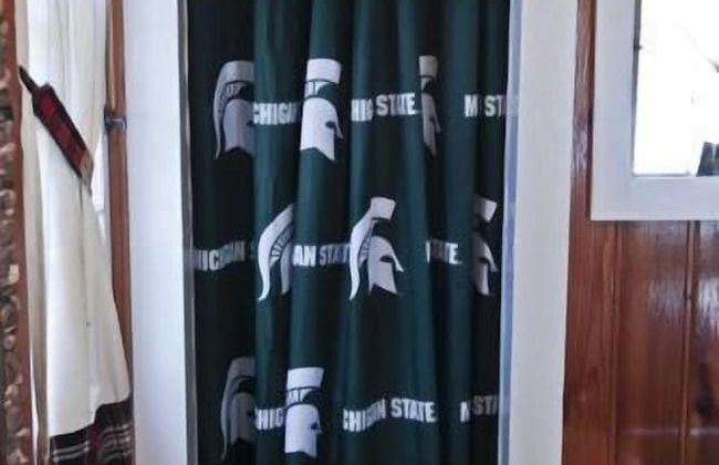 #1 - Cedar Village 2 Bedroom Cabin by RedAwning - Foto 10