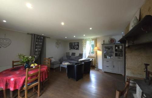 Maison de campagne proche de la Dordogne avec grand jardin et cheminée - FR-1-616-61 - Foto 16