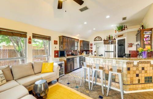 DFW Fun Awaits Family Home in Crowley! - Foto 14