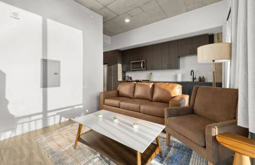 Chic Channelside Studio with High-Rise Views - Foto 7