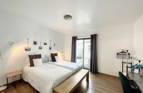 PIX Apartments - Photo 2