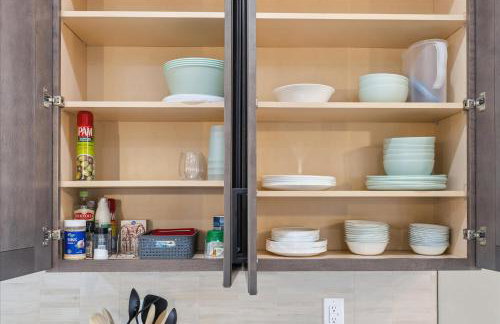 Brand New 4BR house w Patio and skyline views - Foto 9