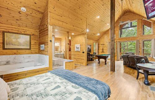 Cabin For Two Near Helen w Spa Amenities - Foto 12