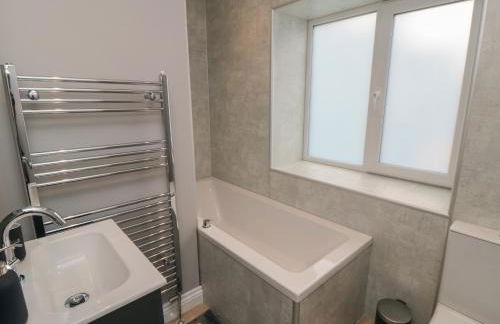 1 Staveley Cottages - Photo 16