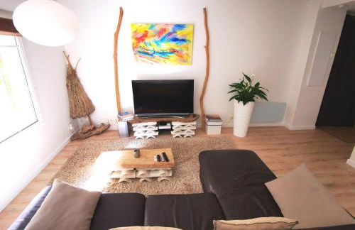 Appartement 90 m2 avec parking terrasse balcons, proche du port et plages - Foto 7