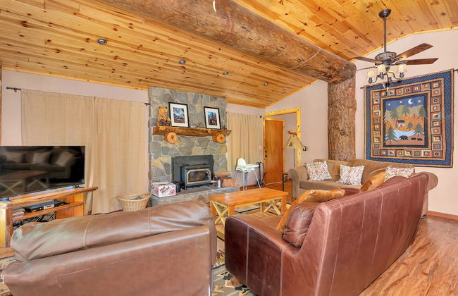 Immersed in Nature! Manzanita Cabin W/hot Tub - Foto 16