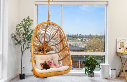 Luxe Central Home with Views & Rooftop - Foto 3