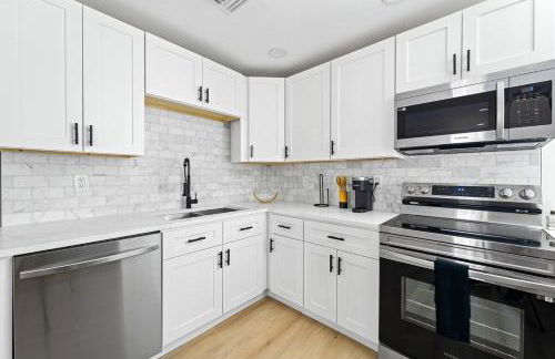 Mins to Beach Recently remodeled Putting Green - Foto 10