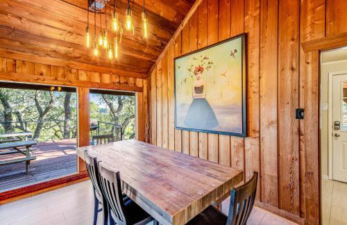 Hill country gem with private pool, deck, firepit, Ping-Pong, foosball, & WiFi - Photo 8