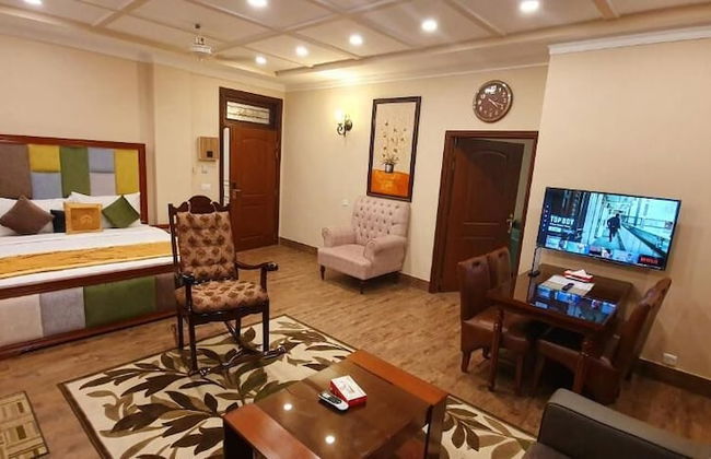 Alnoor Luxury Hotel Apartments - Photo 2