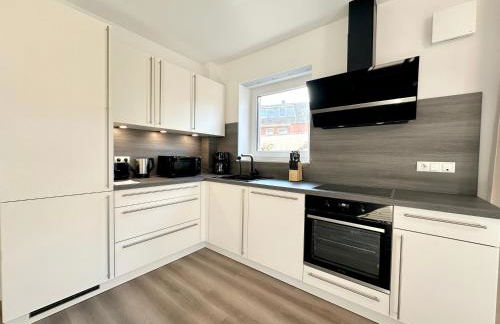 LIVA Stays - Henstedt Ulzburg - Nähe Hamburg & Flughafen - Nähe Bahnhof - Terrasse - Smart-TV - Foto 3