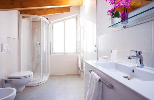 Ossuccio Grande C home with pool sleeps 12 by Italian Apartments - Foto 33