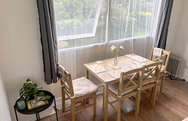 Charming 2-bed Apartment in Hemel Hempstead - Foto 12