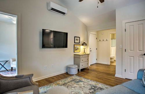 Walk to Dining Saluda Main Street Retreat! - Foto 13