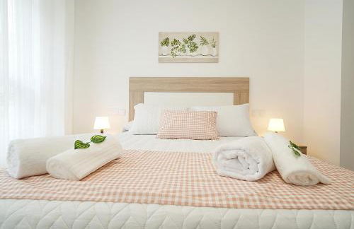 GALIHOST - Apartamentos con parking frente a la playa - Foto 2