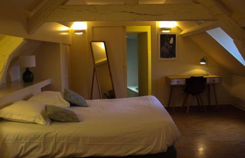 Gîte haut de gamme près de l'Abbaye de Noirlac - Séjour tout confort avec jardin et terrasses - FR-1-586-13 - Foto 14