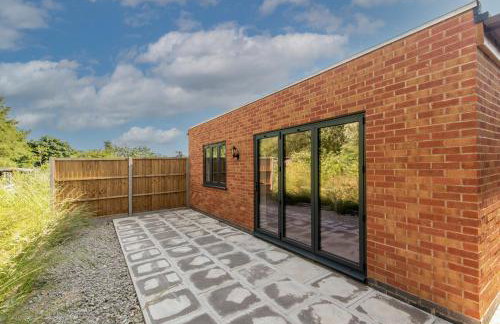 Bagworth House - Spacious 4BR Bungalow in Leicestershire - Photo 31