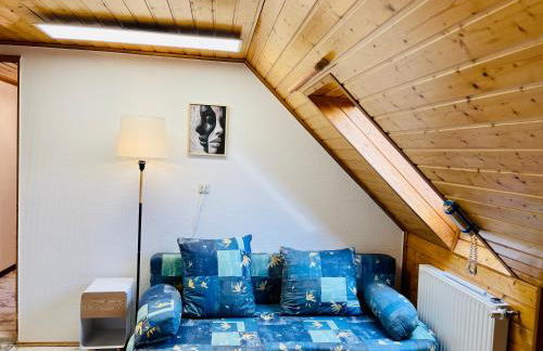 GHomeT - 6 Zimmer Wohnung with parking - Up to 10 guests - Monteur, Handwerker & Large family welcome - Foto 30