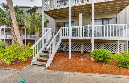 Swim and Relax St Helena Island Gem with Deck! - Foto 19