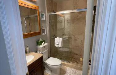 Comfy Queen Bed Studio, Downtown West Palm - Foto 4