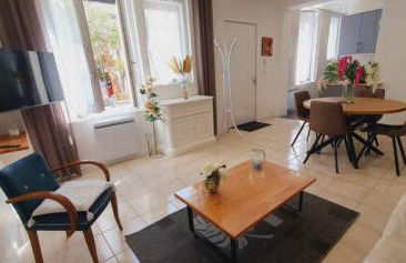 Maison avec garage 24 HEURES DU MANS VOITURES et toute manifestation - Photo 4