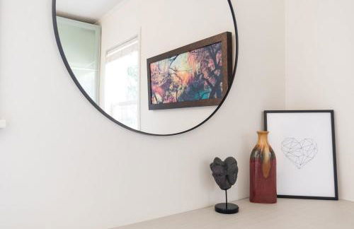 Enchanting 3BR Cottage Close to Downtown - Foto 32