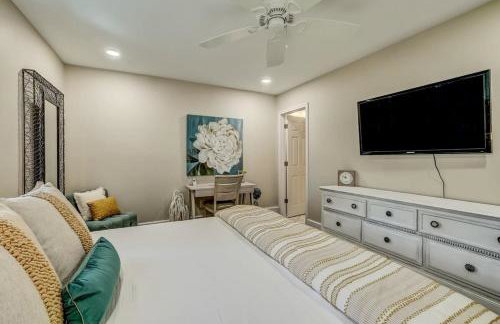 Cozy Riverside Villa - Walkable to Bars & Restaurants - Foto 12