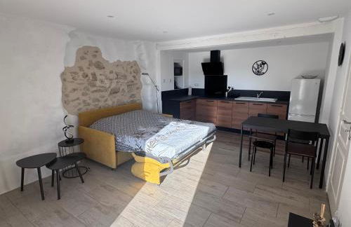 Studio Rénové de Charme en Provence - Foto 11