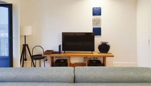 Great Flat & View in Historic Porto by LovelyStay - Photo 4