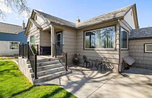 Spacious Family Home with Garage Game Room and Office! - Photo 38