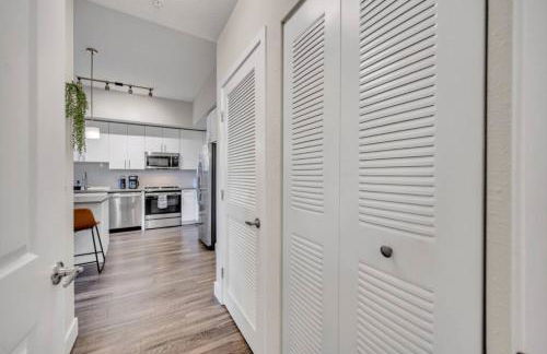 Trendy One Bedroom Getaway Steps from Biscayne - Foto 20